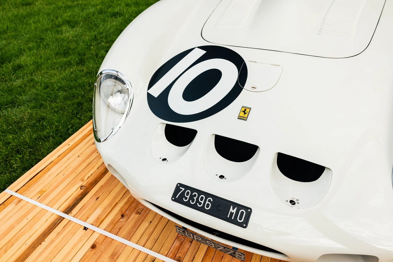 Wine, a Winery Lawn, and a Ferrari 365 GTB/4: Inside Woodinville's Avants Classics on the Green