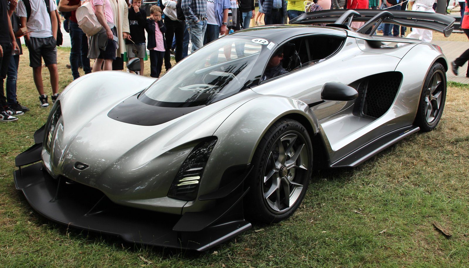 3D Printers Are Turning Garages Into Body Kit Shops — and Bugatti's Taking Notes