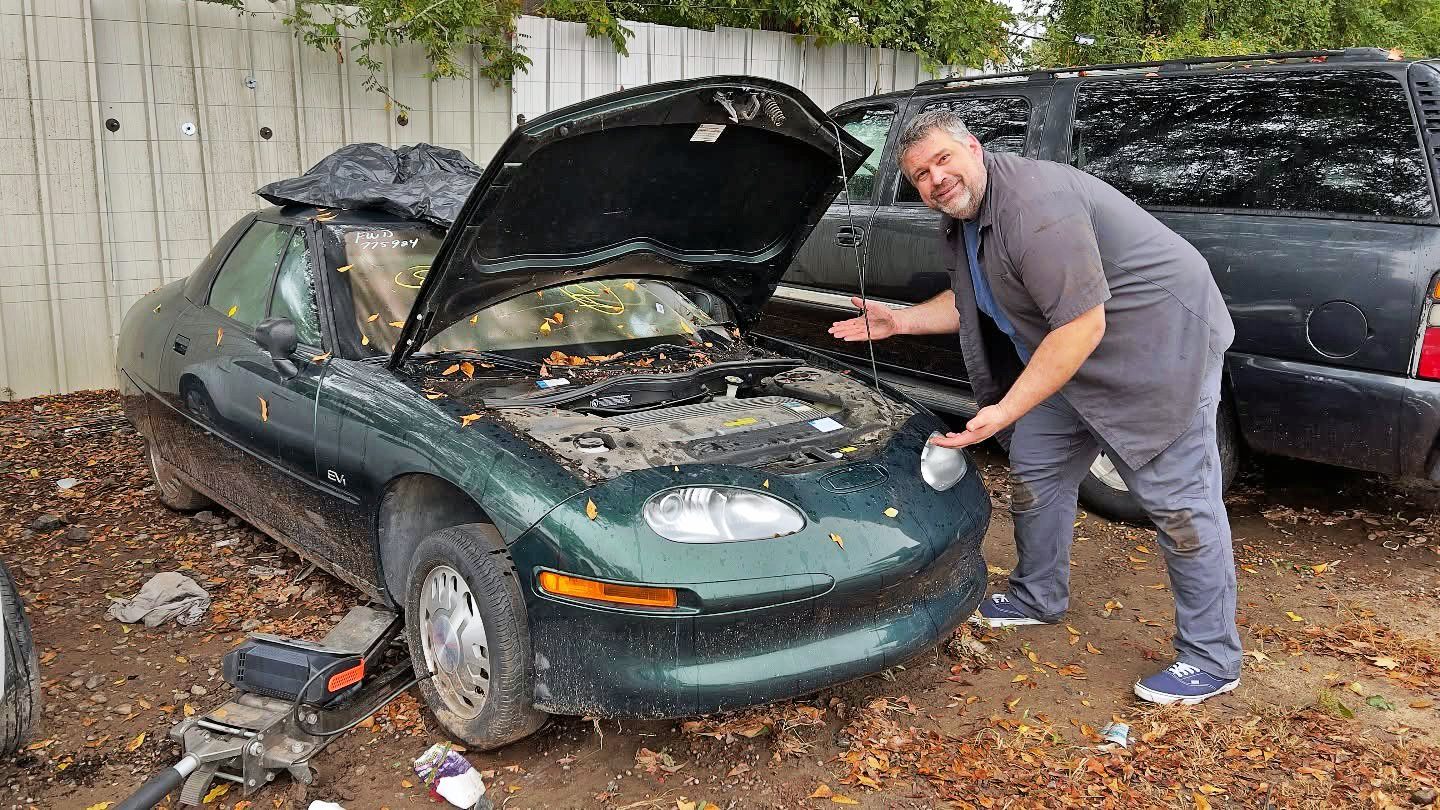 A Derelict GM EV1 Is Coming Back to Life, With GM's Help