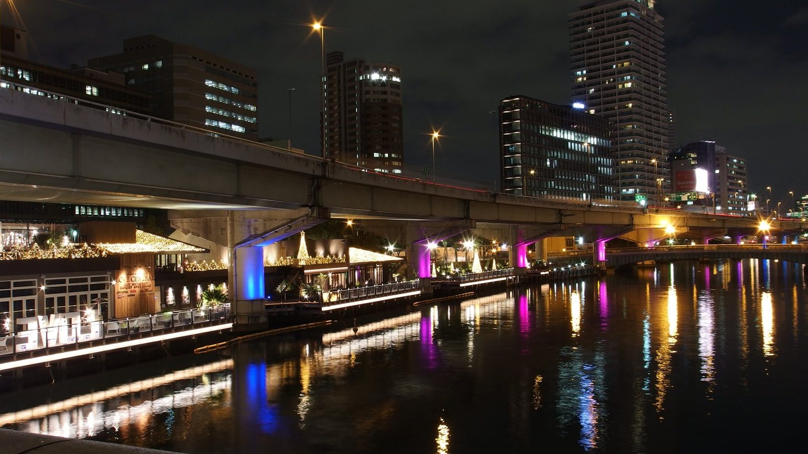 Osaka's Loop Racers Turned a 10-Kilometer Elevated Highway Into Their Own Underground Circuit