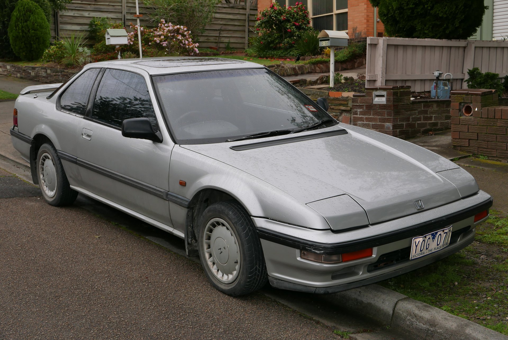Four-Wheel Steering: Honda Did It in 1987 With a Shaft and a Gear Set, No Computer Involved