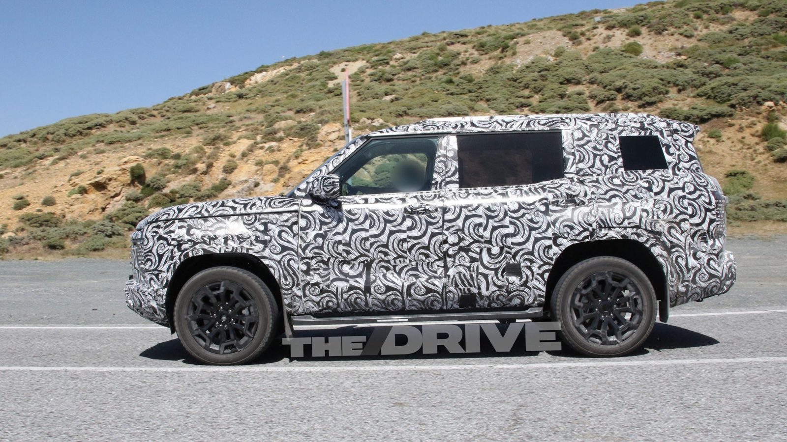 The Mitsubishi Pajero Is Coming Back After a 5-Year Hiatus